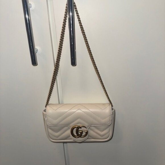 Gucci Crossbody - Picture 3 of 5